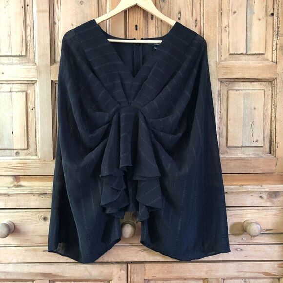 Lulu's Small Black Cropped‎ Peasant Blouse - Picture 1 of 7